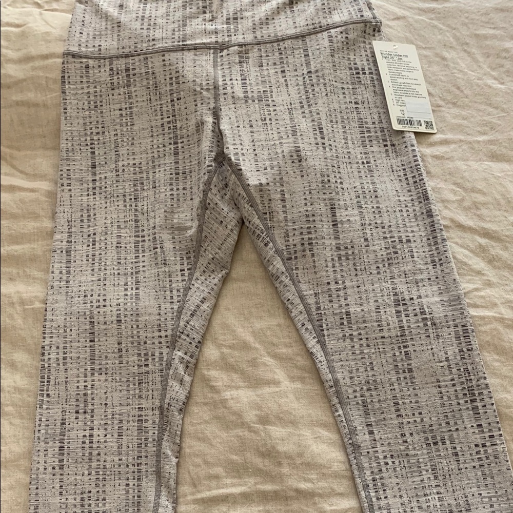 Lululemon Wunder Under 25” HR tight
